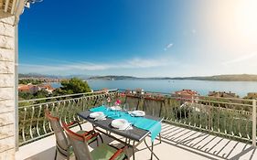 Residence Villa Irena Apartments