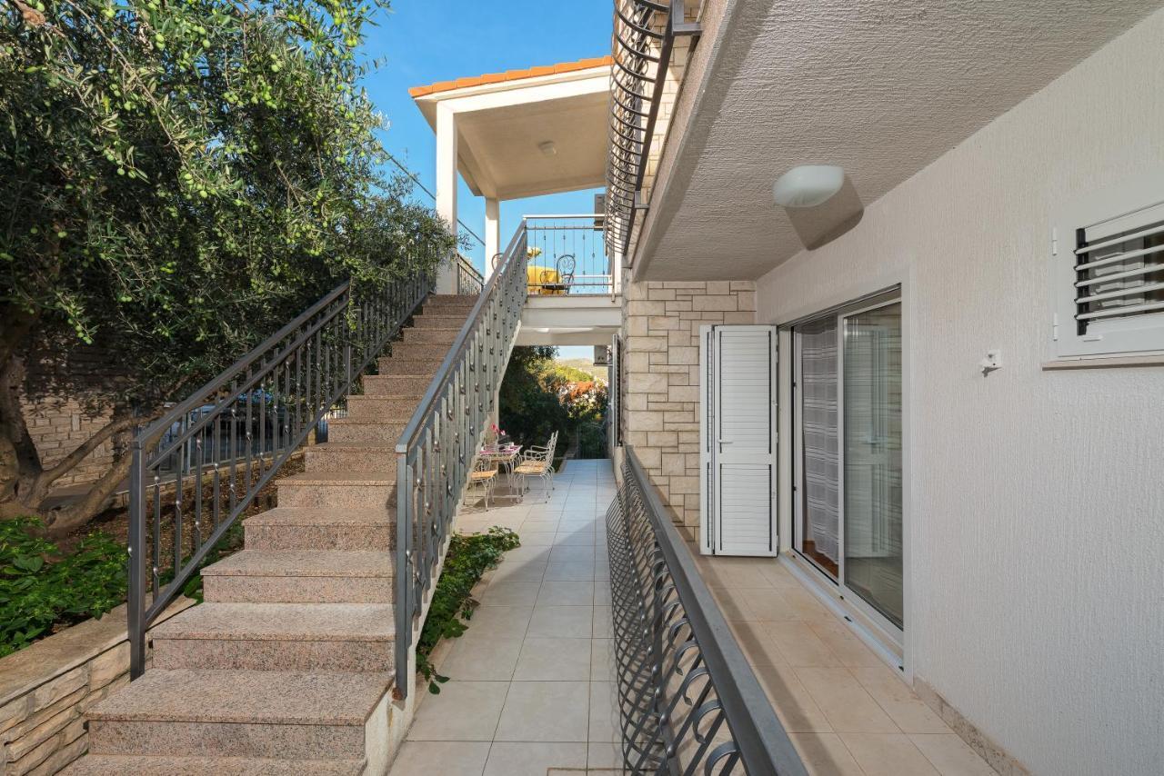 Residence Villa Irena Apartments Trogir Exterior photo